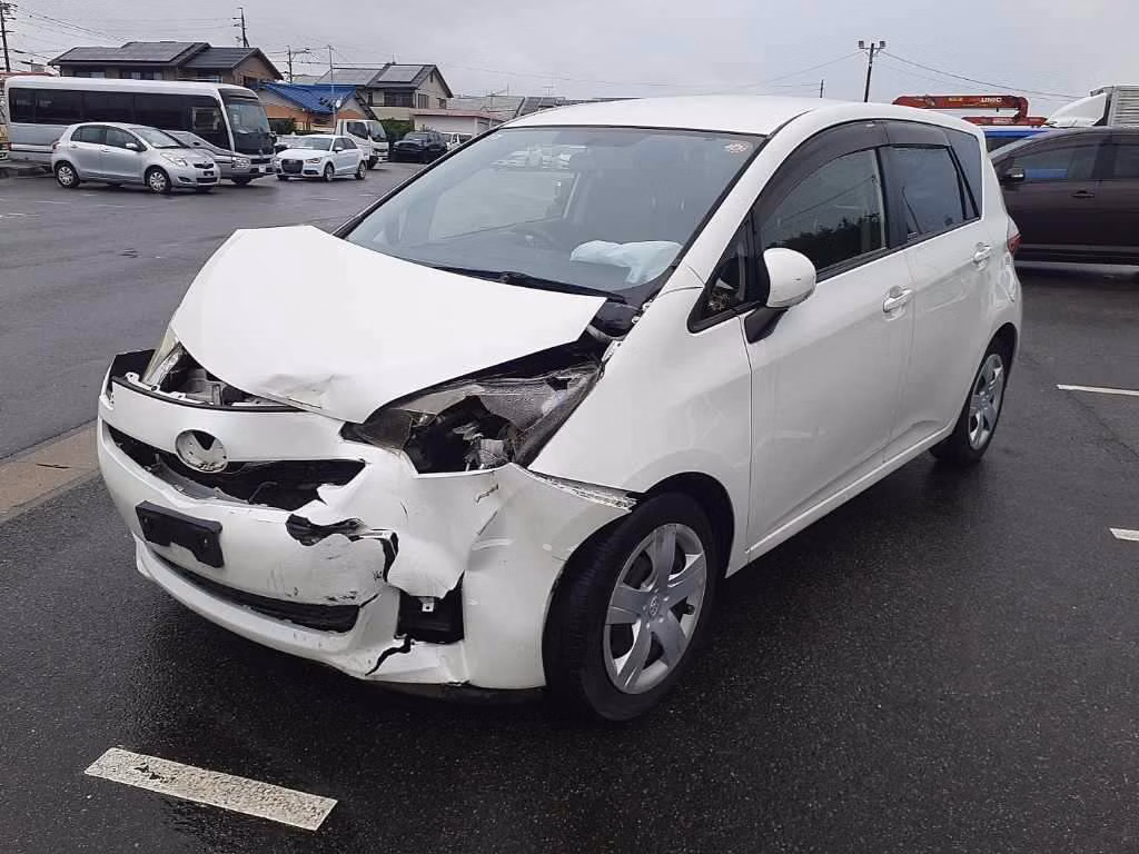 TOYOTA RACTIS