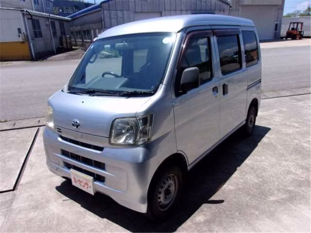 TOYOTA PIXIS VAN