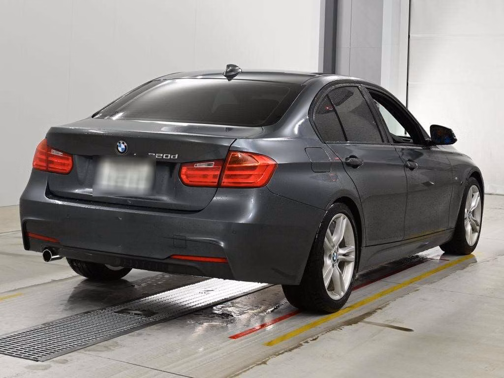 BMW 3-SERIES