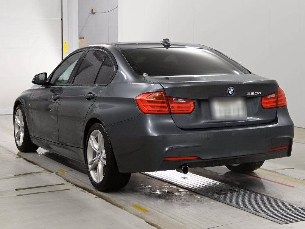 BMW 3-SERIES