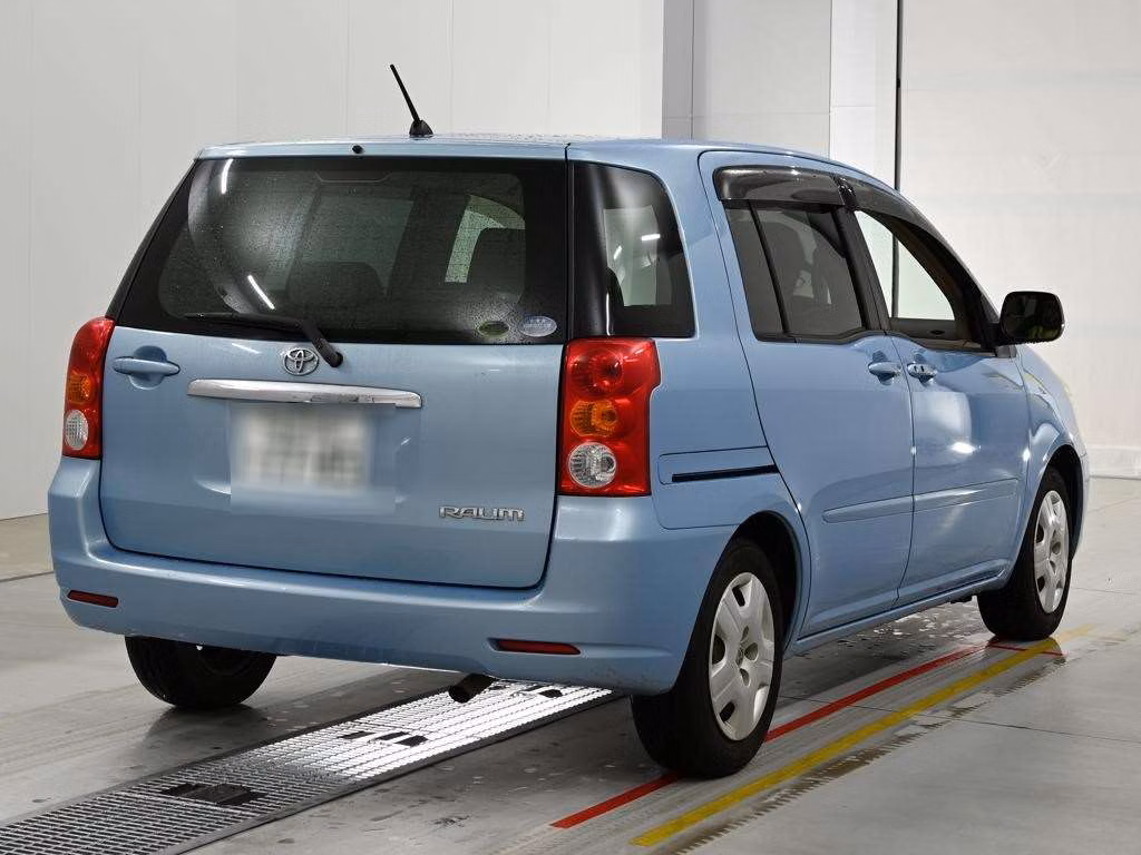 TOYOTA RAUM