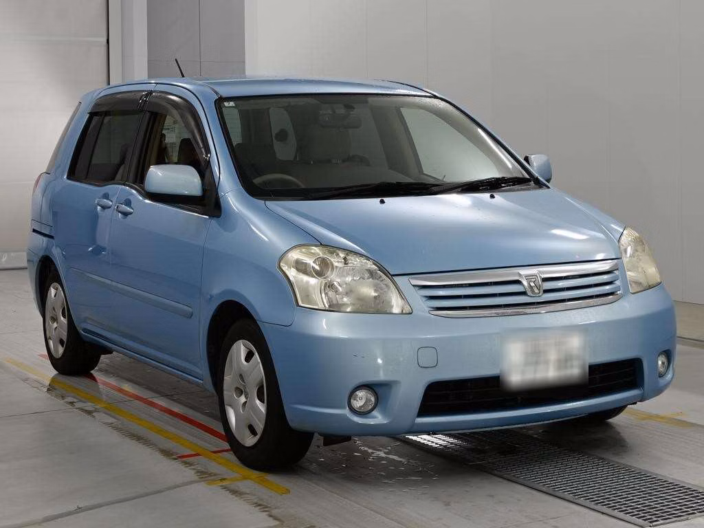 TOYOTA RAUM