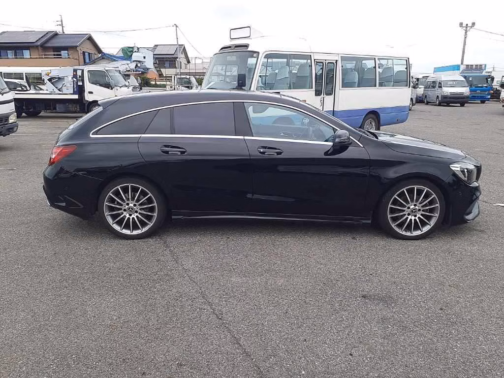 MERCEDES-BENZ CLA-CLASS