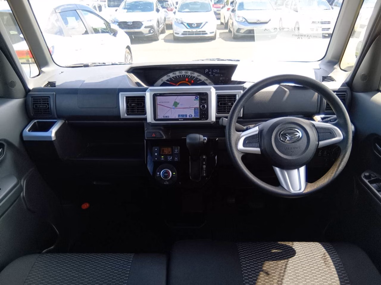 DAIHATSU WAKE