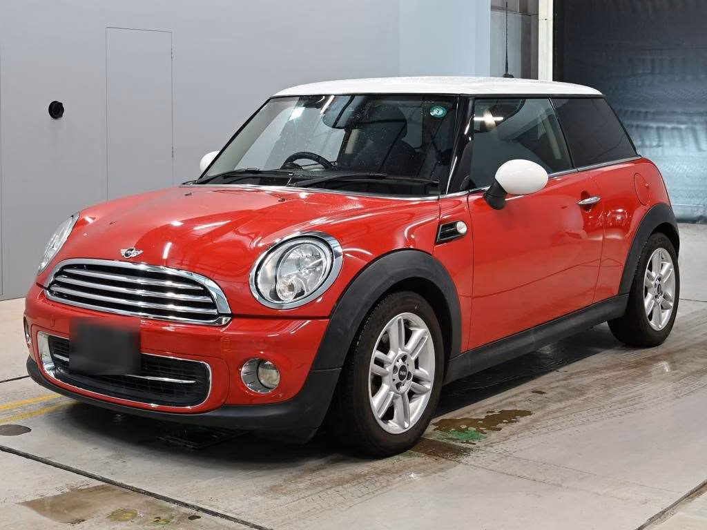 MINI HATCH