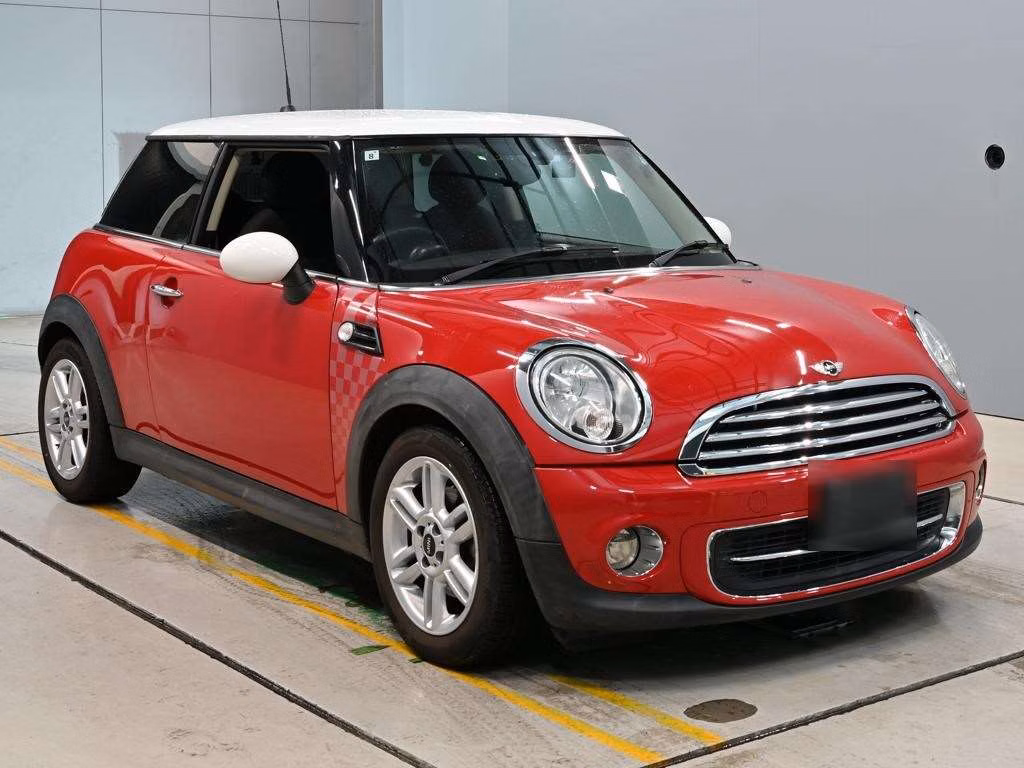 MINI HATCH