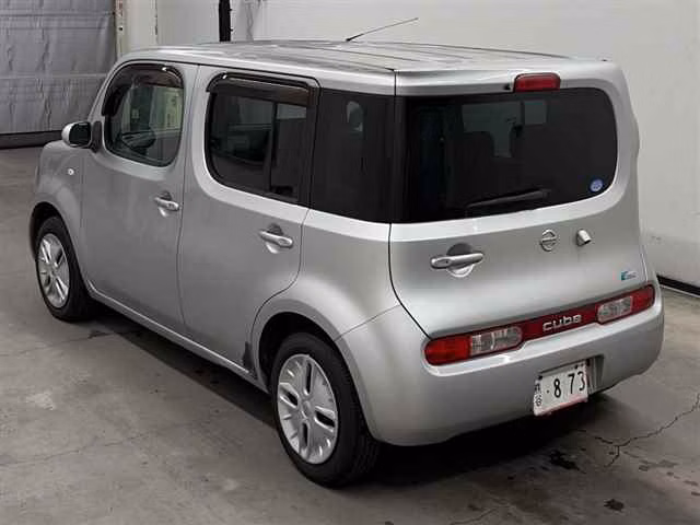 NISSAN CUBE