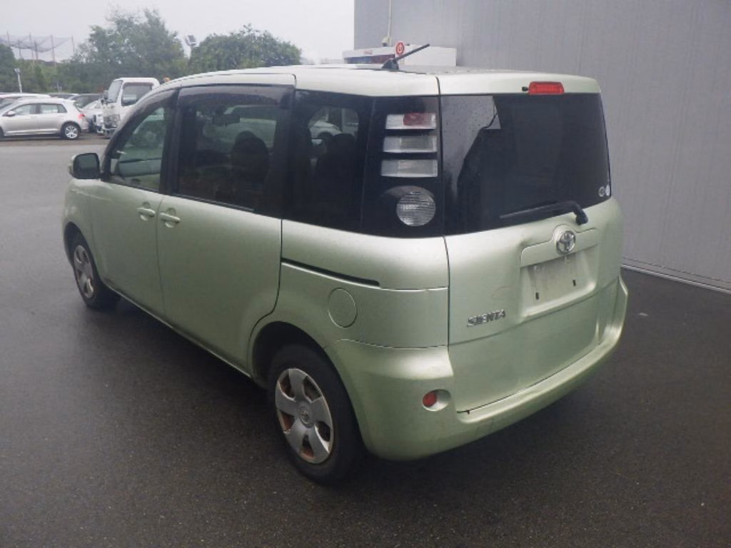 TOYOTA SIENTA