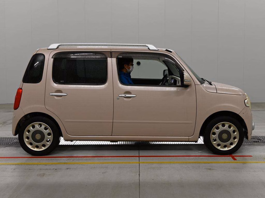 DAIHATSU MIRA COCOA