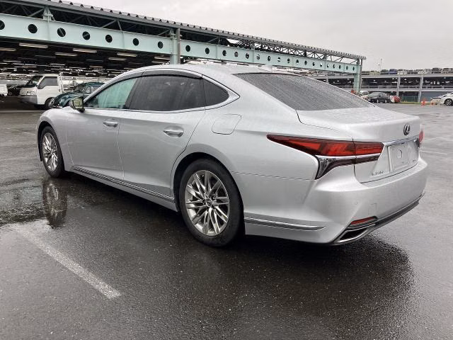 LEXUS LS500