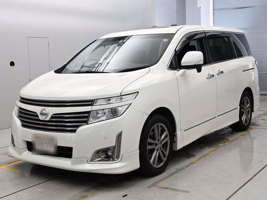 NISSAN ELGRAND