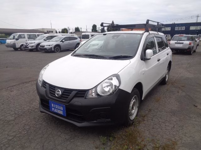 Nissan AD