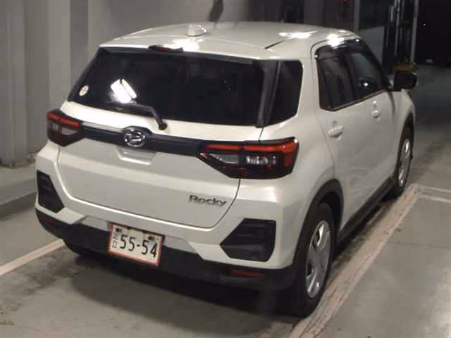 DAIHATSU ROCKY