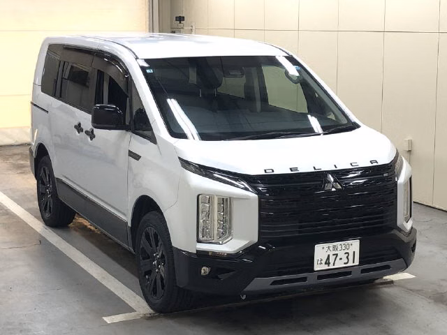Mitsubishi Delica D:5