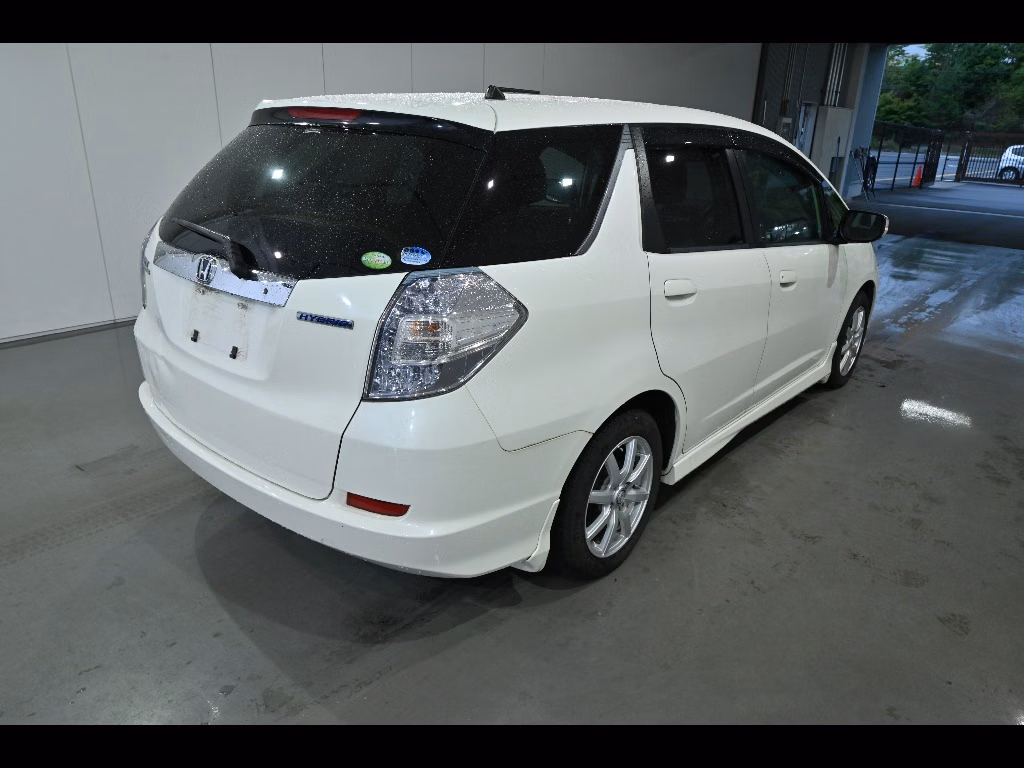 HONDA FIT SHUTTLE