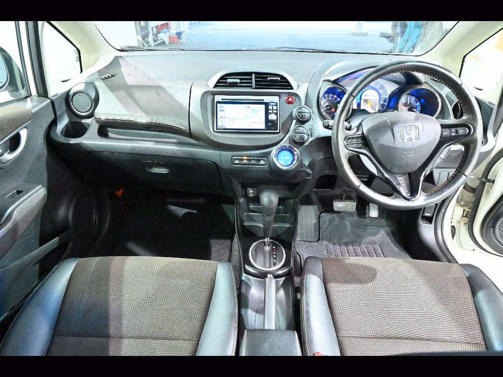 HONDA FIT SHUTTLE