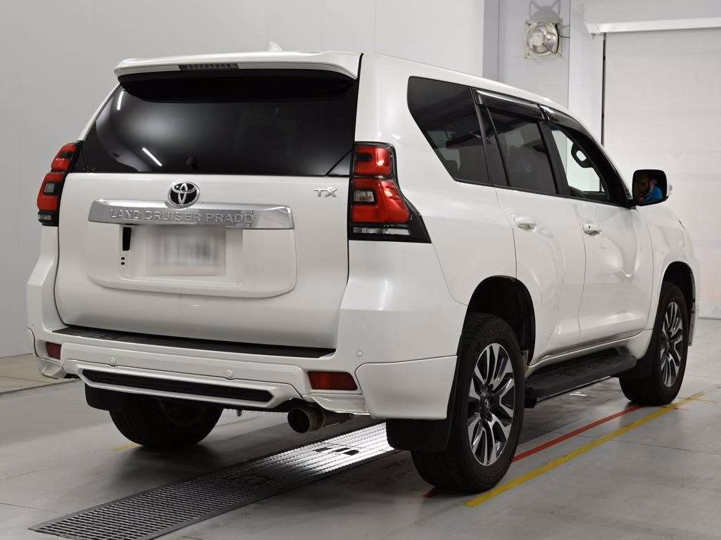 TOYOTA LAND CRUISER PRADO