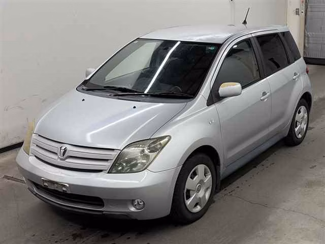 TOYOTA IST