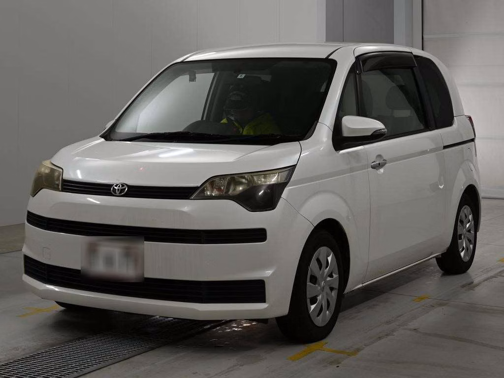 TOYOTA SPADE