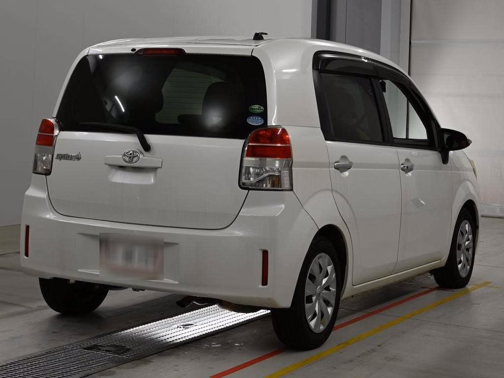 TOYOTA SPADE
