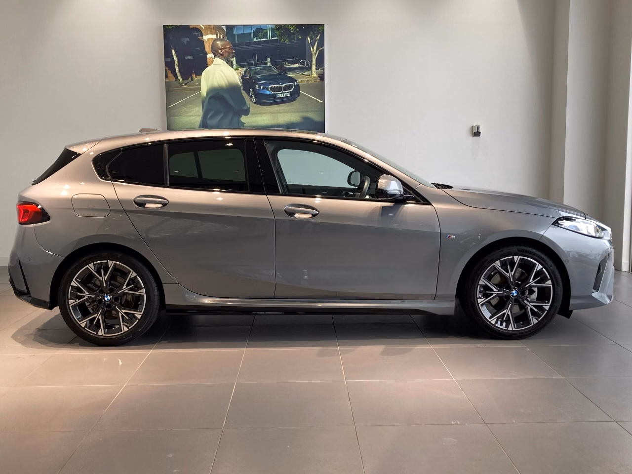 BMW 1-SERIES
