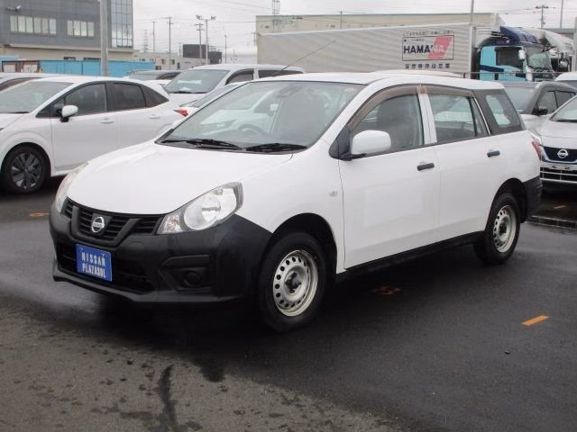 Nissan AD