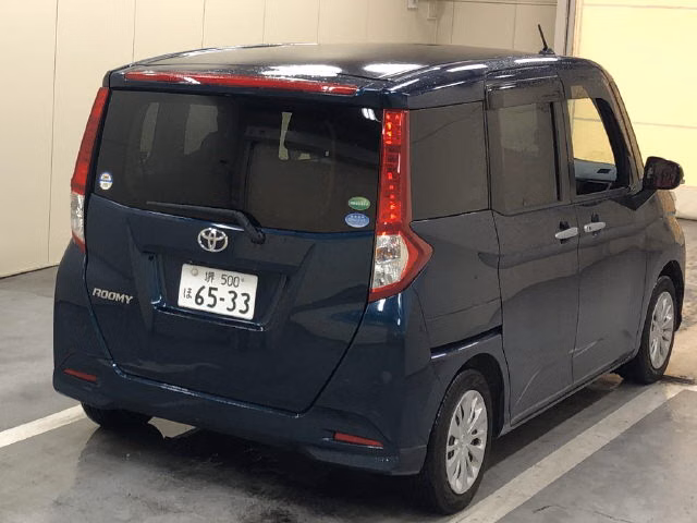 TOYOTA ROOMY