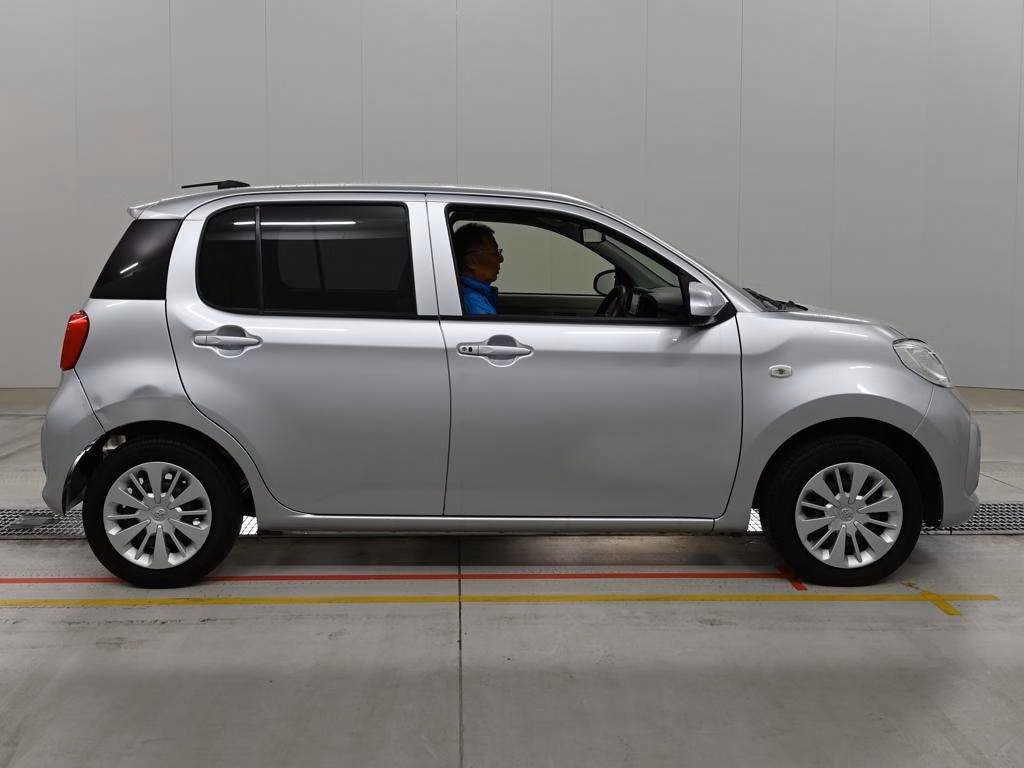 TOYOTA PASSO