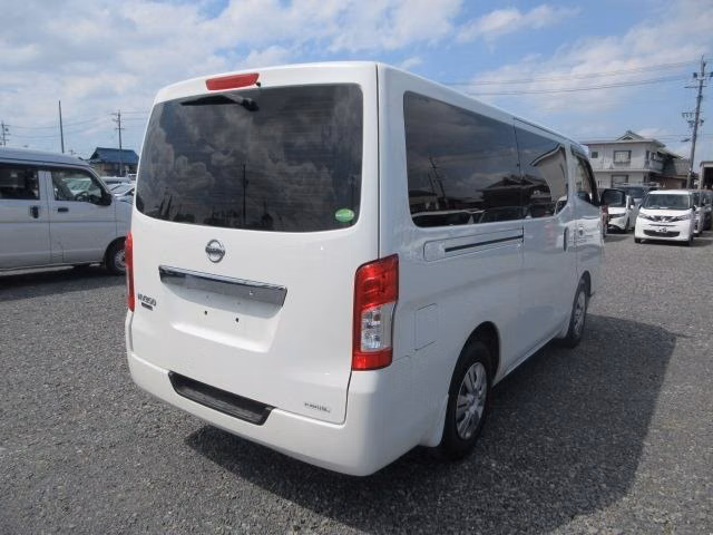 NISSAN NV350 CARAVAN