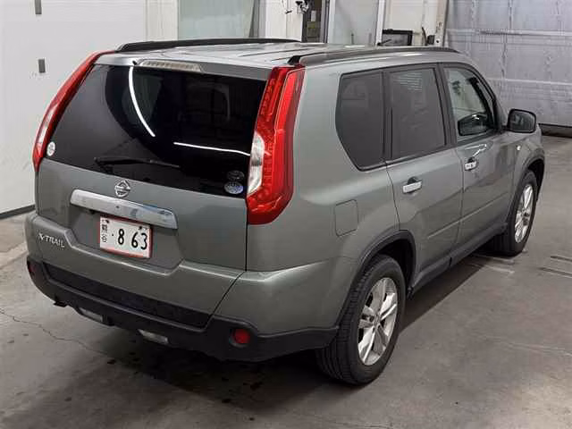 NISSAN X-TRAIL