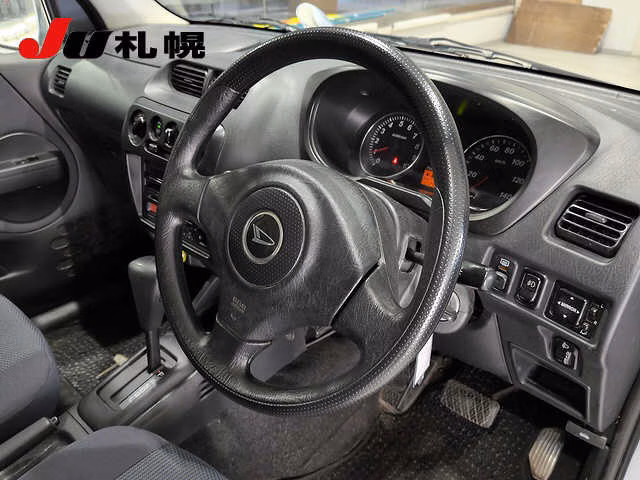 DAIHATSU TERIOS KID