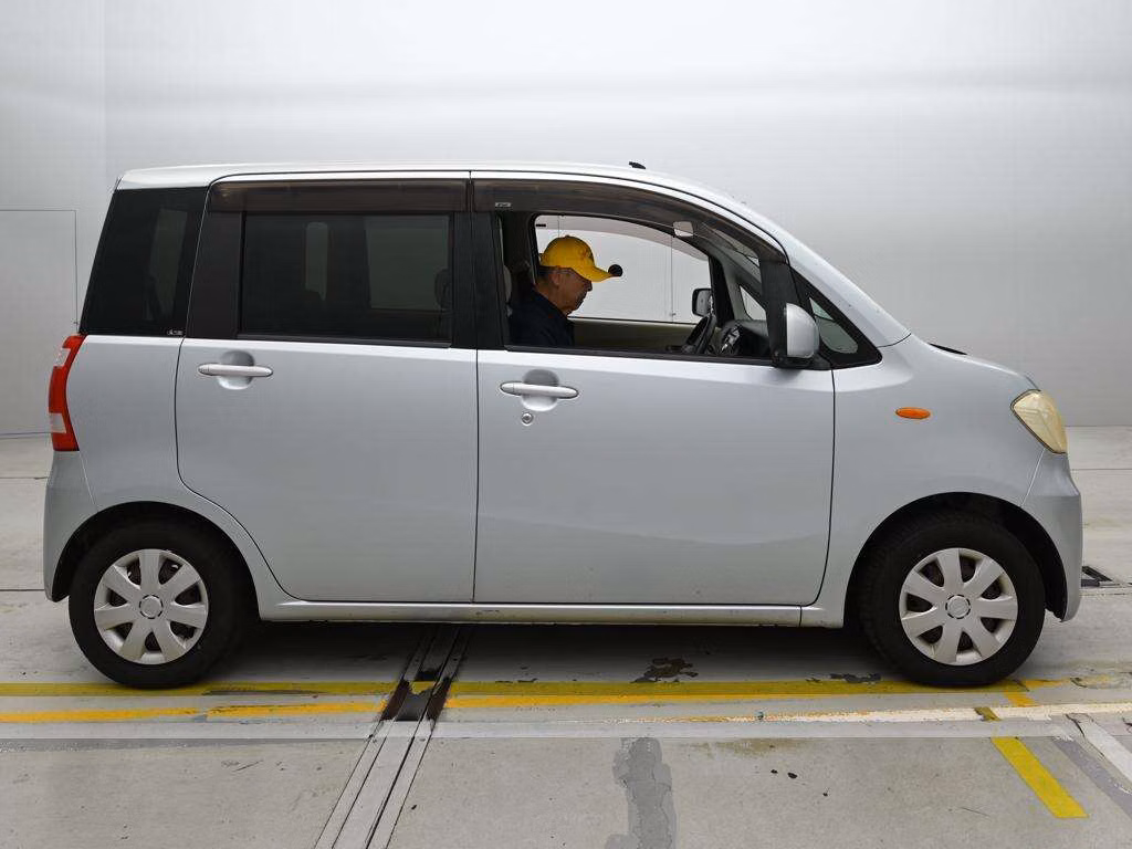 DAIHATSU TANTO EXE