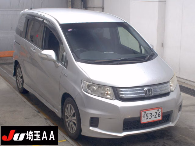 HONDA FREED SPIKE