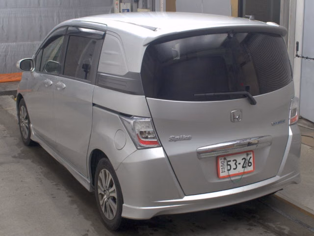 HONDA FREED SPIKE