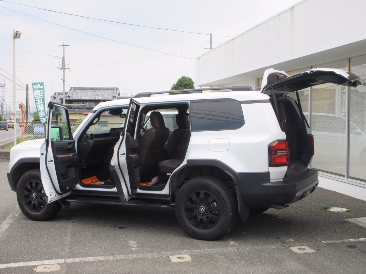TOYOTA LAND CRUISER PRADO