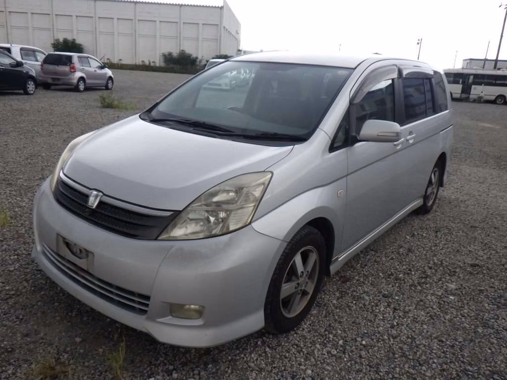 TOYOTA ISIS