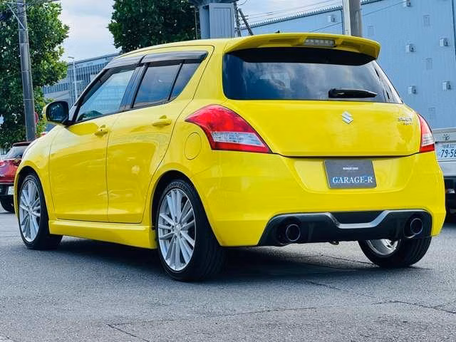 SUZUKI SWIFT