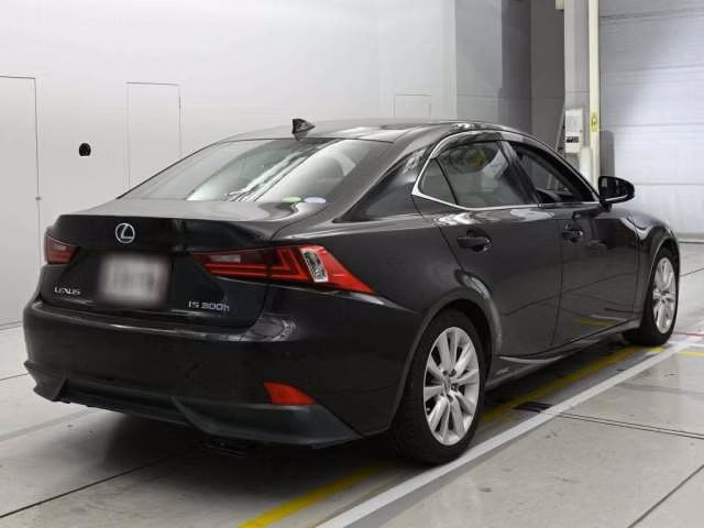Lexus IS300h