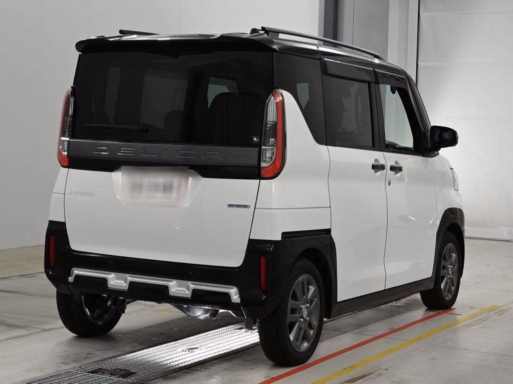 MITSUBISHI DELICA MINI