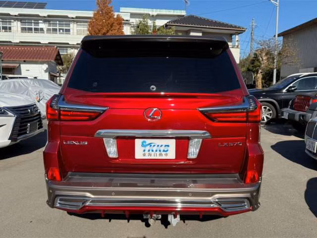 LEXUS LX570