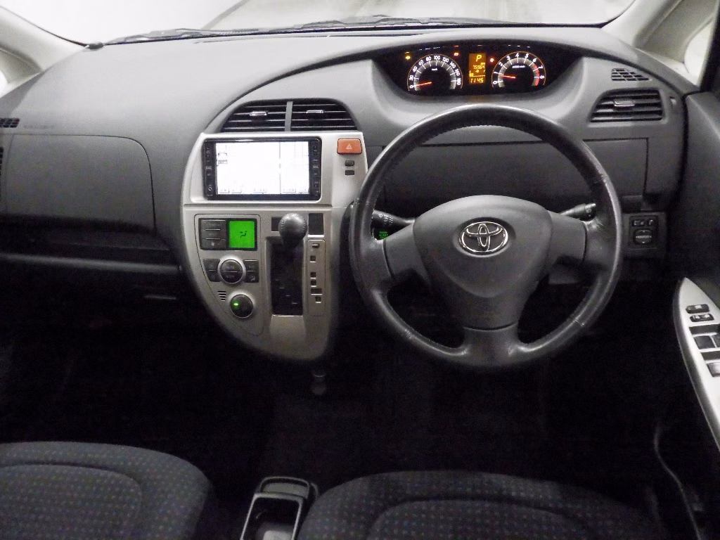 TOYOTA RACTIS