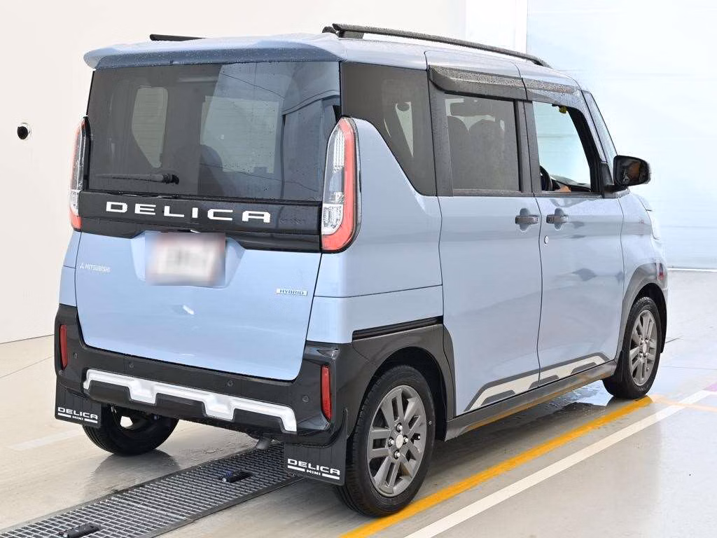MITSUBISHI DELICA MINI