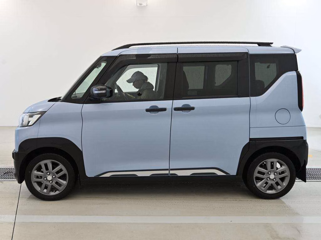 MITSUBISHI DELICA MINI