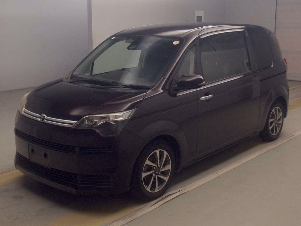 TOYOTA SPADE