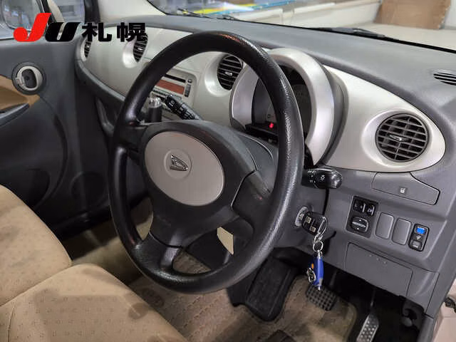 DAIHATSU MOVE LATTE