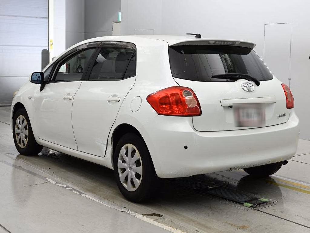 TOYOTA AURIS