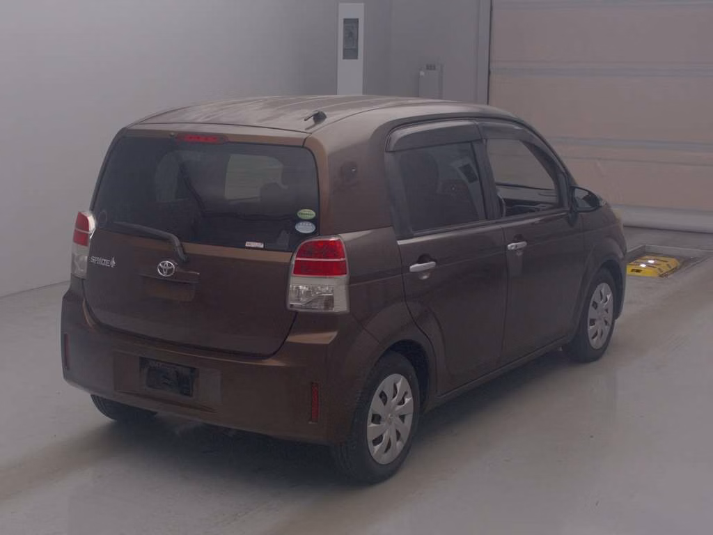 TOYOTA SPADE