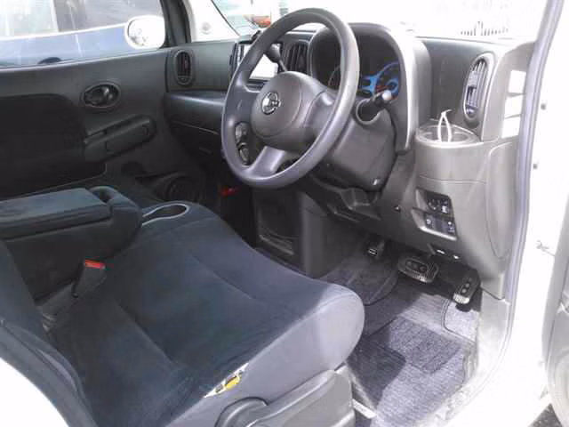 NISSAN CUBE