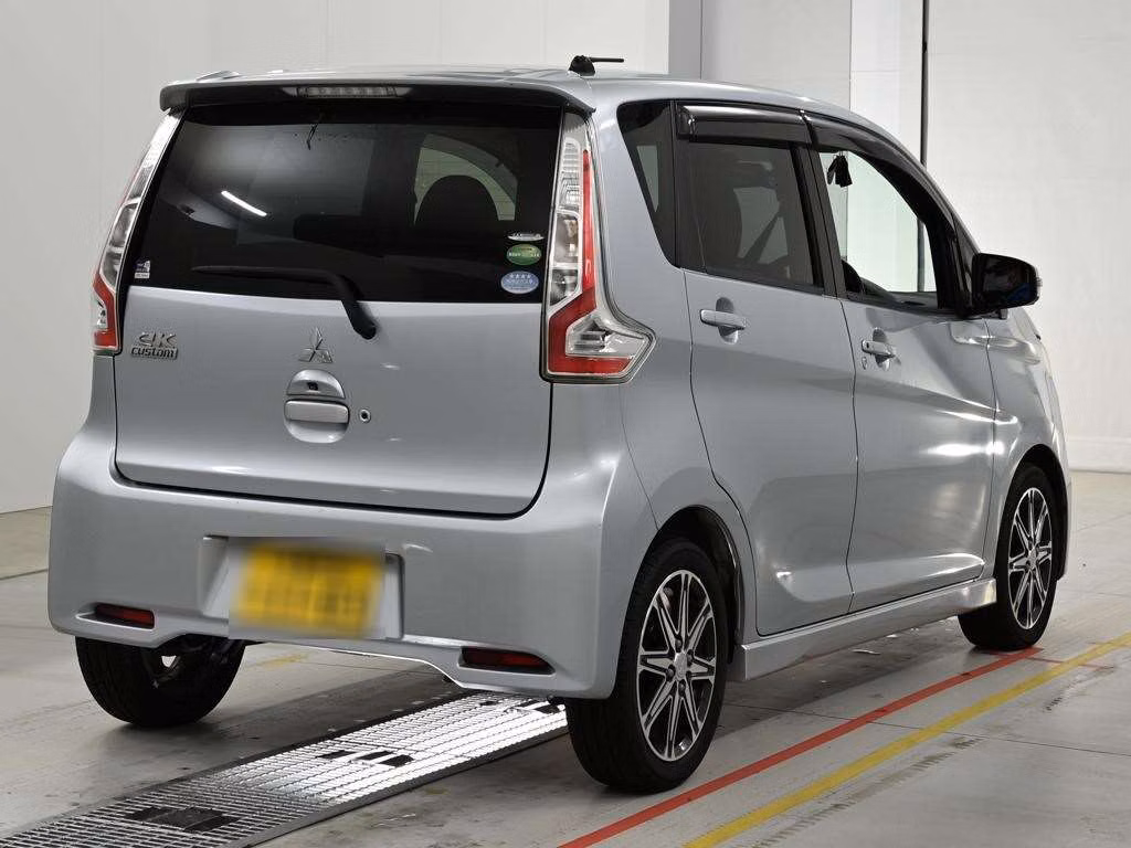 MITSUBISHI EK CUSTOM