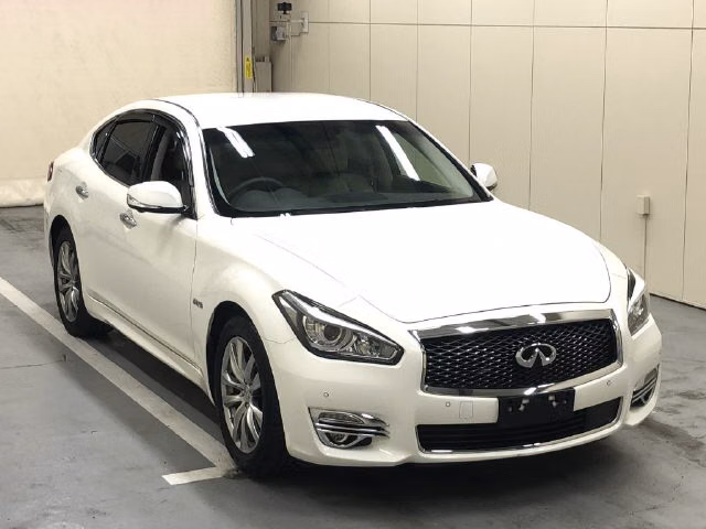 NISSAN FUGA